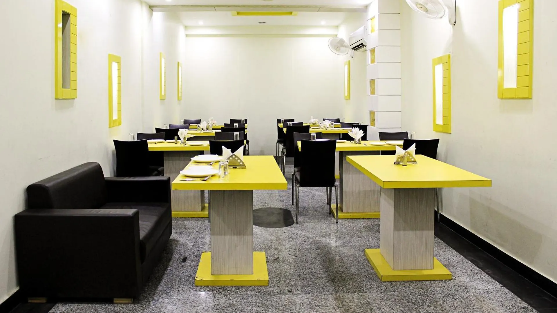 Hotel O Tajway Inn Agra