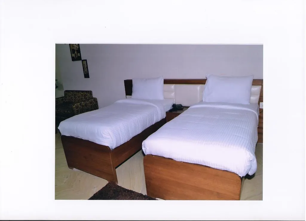 Hotel O Tajway Inn Agra   Maisúr
